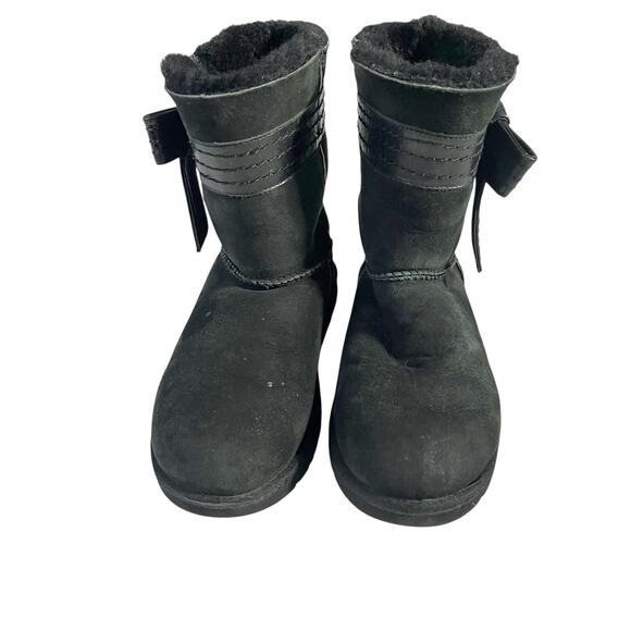 UGG Bailey Bow Black Shearling Boots Women’s US 8 Good Condition - Picture 2 of 10